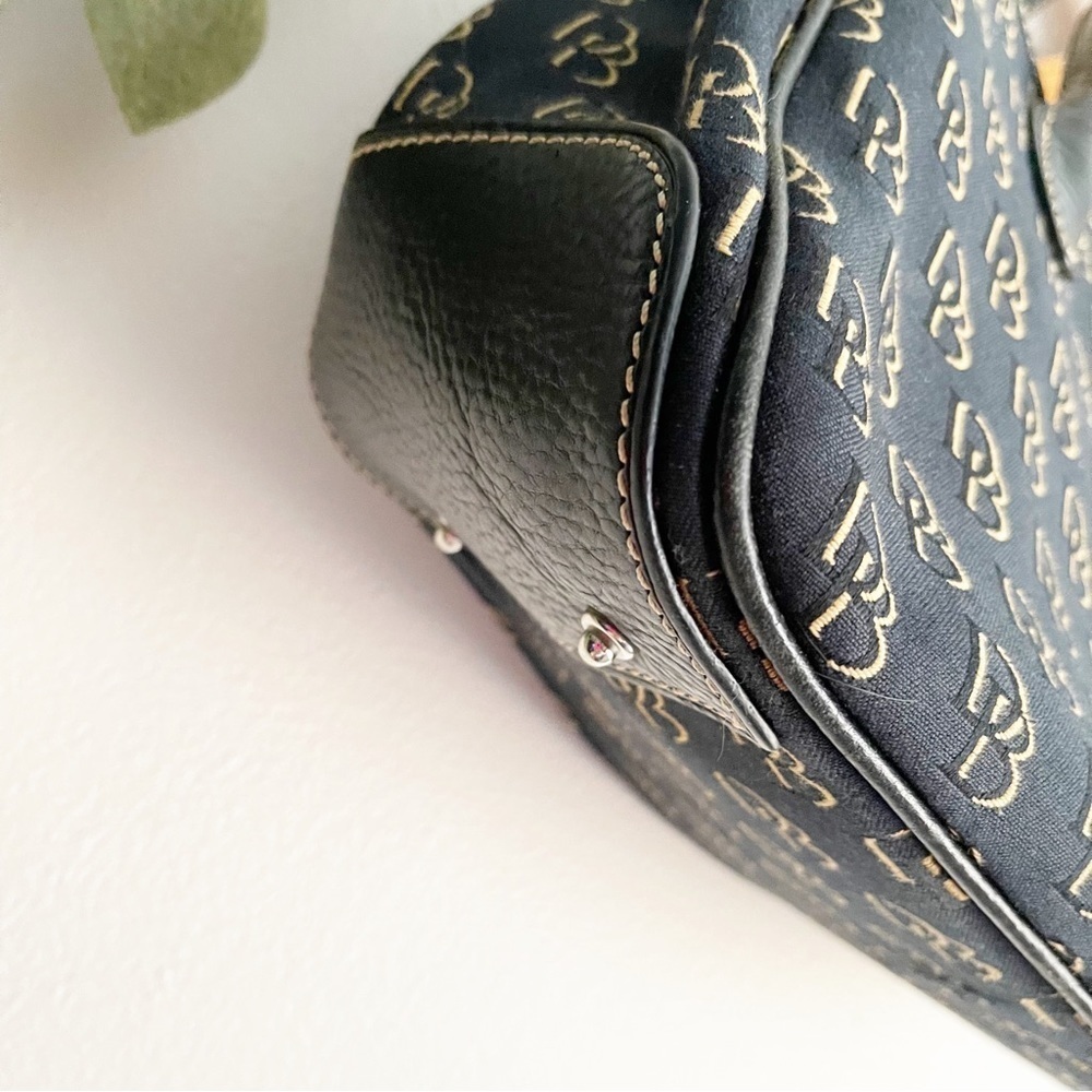 Dooney & Bourke Black Signature Print Purse - Picture 4 of 15
